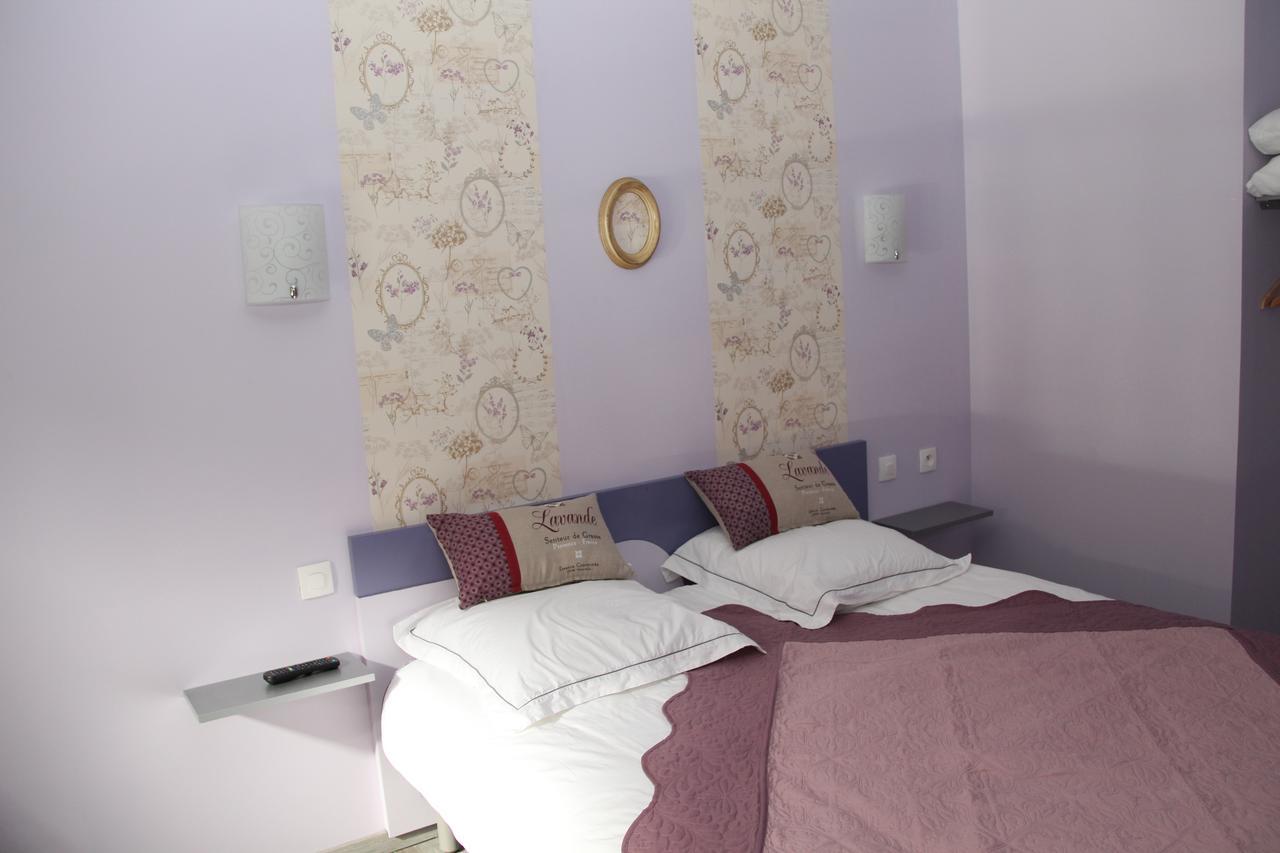 Bed and Breakfast Sous Le Figuier Saint-Siméon-de-Bressieux Exteriér fotografie